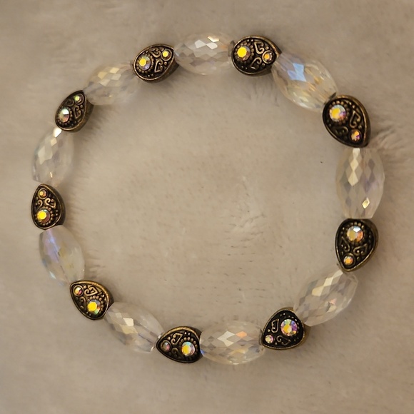 HANDMADE Irridescent Holographic Acrylic and Metal Beaded Stretch Bracelet - Picture 4 of 4
